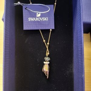 Swarovski cristal tarot hand necklace new with tag